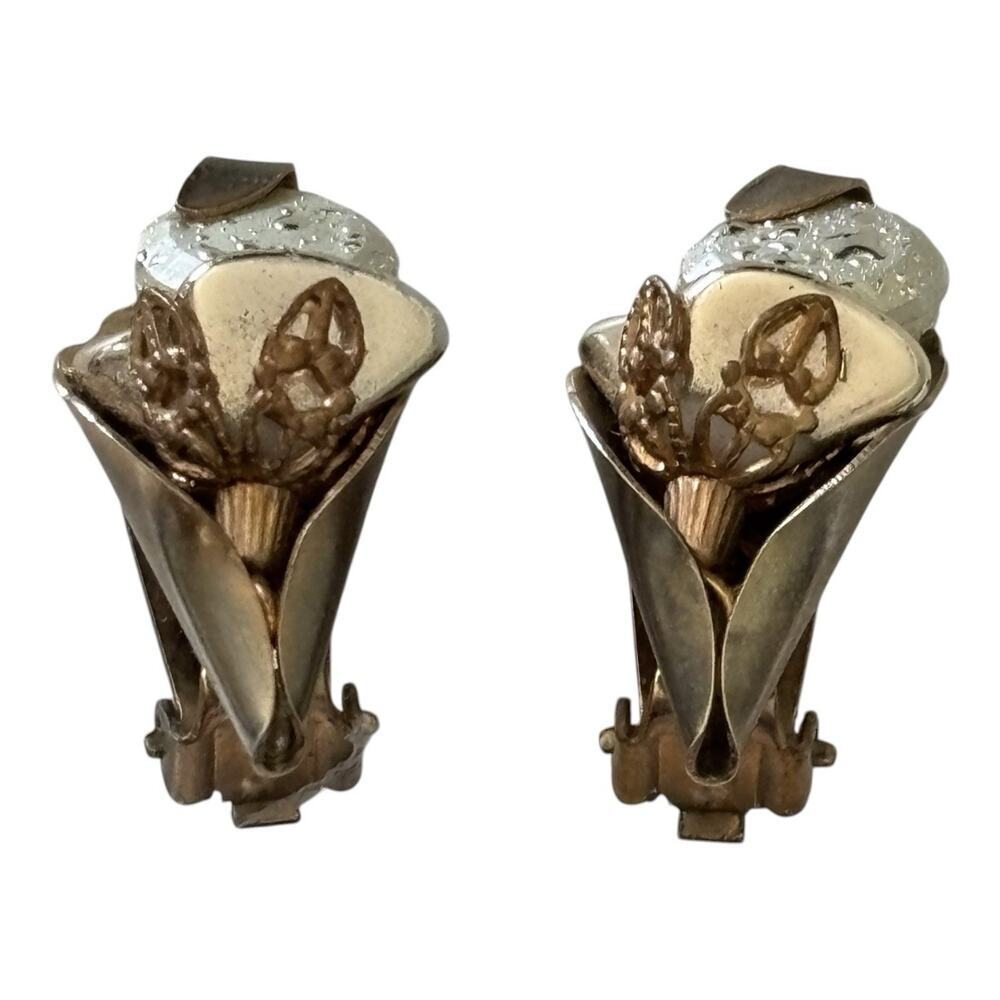 Calla Lily Gold Tone Silver Tone Clip On Earrings 1” Mid Century Vintage